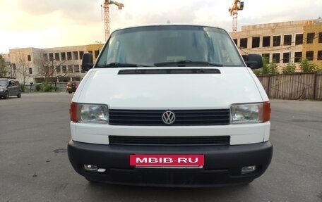 Volkswagen Transporter T4, 2001 год, 790 000 рублей, 2 фотография