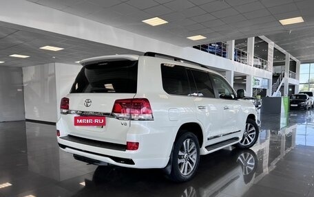 Toyota Land Cruiser 200, 2017 год, 7 195 000 рублей, 2 фотография