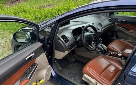 Honda Civic VIII, 2010 год, 700 000 рублей, 2 фотография