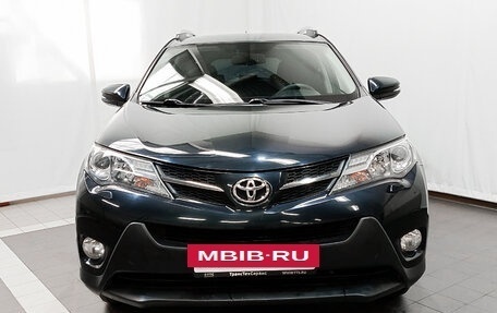 Toyota RAV4, 2015 год, 2 737 000 рублей, 2 фотография