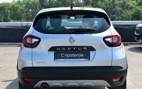 Renault Kaptur I рестайлинг, 2017 год, 1 399 000 рублей, 5 фотография