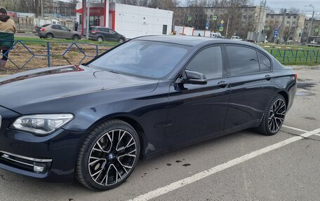 BMW 7 серия, 2012 год, 2 200 000 рублей, 3 фотография