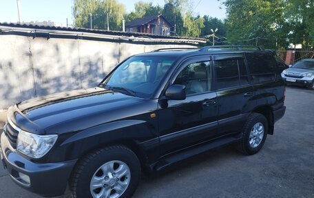 Toyota Land Cruiser 100 рестайлинг 2, 2006 год, 2 500 000 рублей, 2 фотография