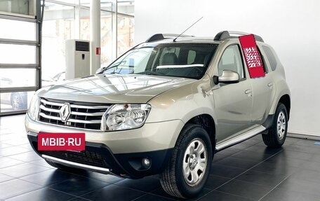 Renault Duster I рестайлинг, 2012 год, 1 077 000 рублей, 2 фотография