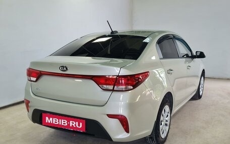 KIA Rio IV, 2018 год, 1 595 000 рублей, 5 фотография