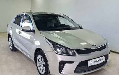 KIA Rio IV, 2018 год, 1 595 000 рублей, 3 фотография