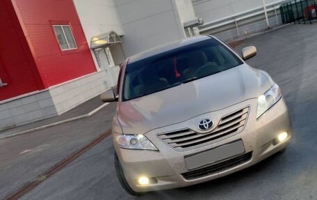 Toyota Camry, 2006 год, 1 150 000 рублей, 2 фотография