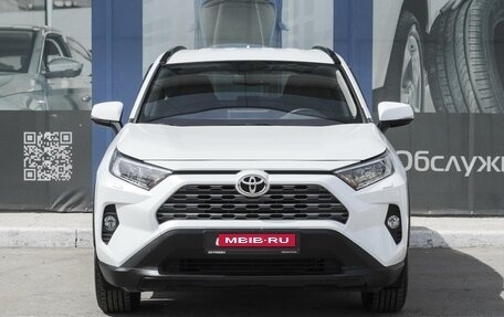 Toyota RAV4, 2021 год, 3 599 000 рублей, 3 фотография