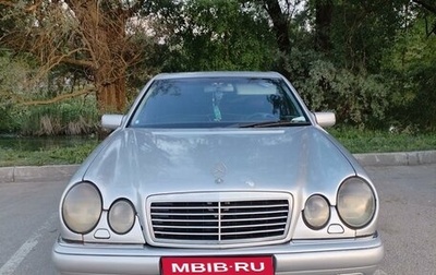 Mercedes-Benz E-Класс, 1998 год, 400 000 рублей, 1 фотография