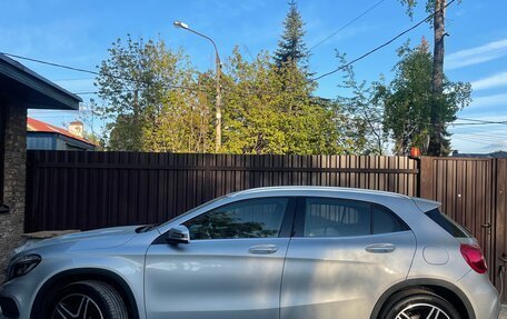 Mercedes-Benz GLA, 2015 год, 1 700 000 рублей, 3 фотография