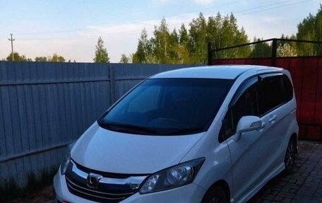 Honda Freed I, 2014 год, 1 350 000 рублей, 1 фотография