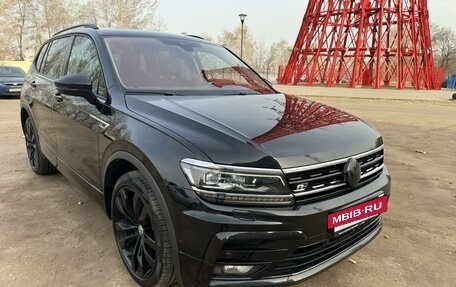 Volkswagen Tiguan II, 2021 год, 3 780 000 рублей, 2 фотография