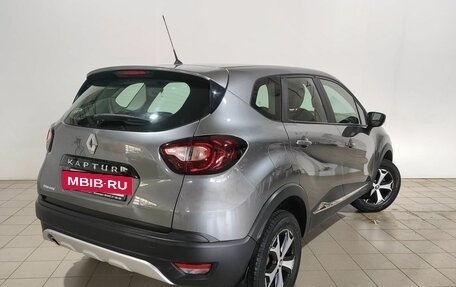 Renault Kaptur I рестайлинг, 2018 год, 1 550 000 рублей, 4 фотография