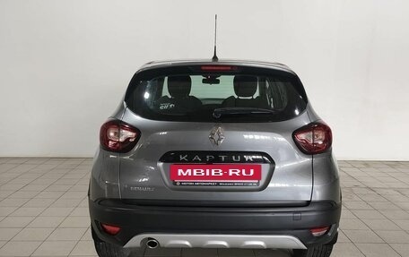 Renault Kaptur I рестайлинг, 2018 год, 1 550 000 рублей, 5 фотография