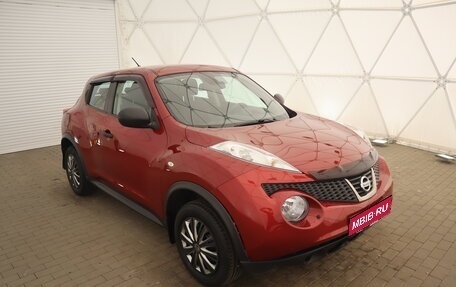 Nissan Juke II, 2011 год, 945 000 рублей, 1 фотография