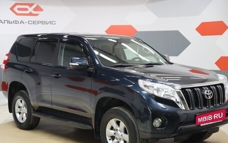 Toyota Land Cruiser Prado 150 рестайлинг 2, 2014 год, 3 690 000 рублей, 3 фотография