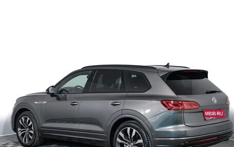 Volkswagen Touareg III, 2018 год, 5 995 000 рублей, 3 фотография