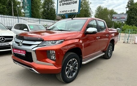 Mitsubishi L200 IV рестайлинг, 2020 год, 3 990 000 рублей, 1 фотография