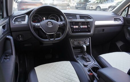 Volkswagen Tiguan II, 2019 год, 2 599 000 рублей, 6 фотография