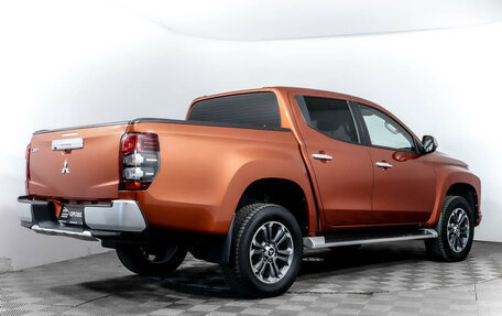 Mitsubishi L200 IV рестайлинг, 2021 год, 3 898 000 рублей, 4 фотография