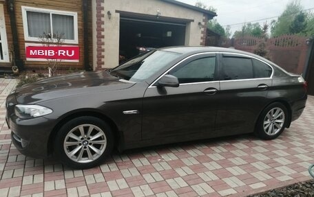 BMW 5 серия, 2012 год, 2 250 000 рублей, 3 фотография