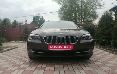 BMW 5 серия, 2012 год, 2 250 000 рублей, 2 фотография