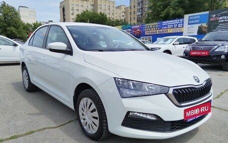 Skoda Rapid II, 2020 год, 1 869 000 рублей, 2 фотография