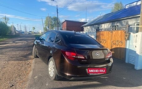 Opel Astra J, 2013 год, 859 000 рублей, 3 фотография