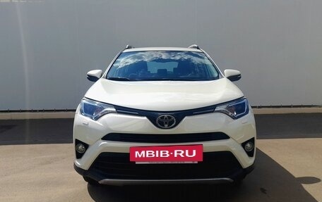 Toyota RAV4, 2017 год, 2 699 000 рублей, 2 фотография
