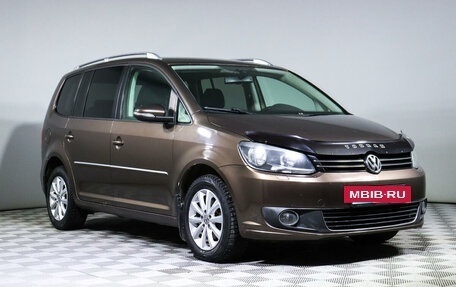 Volkswagen Touran III, 2011 год, 1 020 000 рублей, 3 фотография