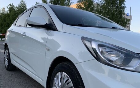 Hyundai Solaris II рестайлинг, 2012 год, 780 000 рублей, 2 фотография