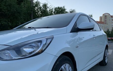 Hyundai Solaris II рестайлинг, 2012 год, 780 000 рублей, 3 фотография