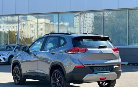 Chevrolet Tracker, 2022 год, 2 100 000 рублей, 3 фотография