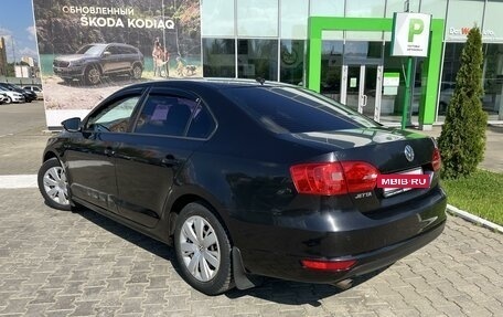 Volkswagen Jetta VI, 2013 год, 880 000 рублей, 4 фотография