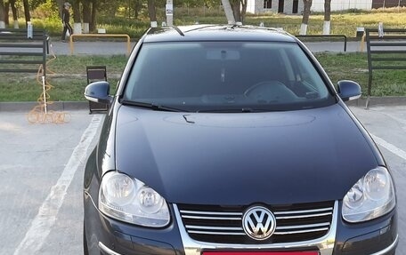 Volkswagen Jetta VI, 2009 год, 800 000 рублей, 3 фотография