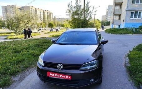 Volkswagen Jetta VI, 2012 год, 969 000 рублей, 4 фотография