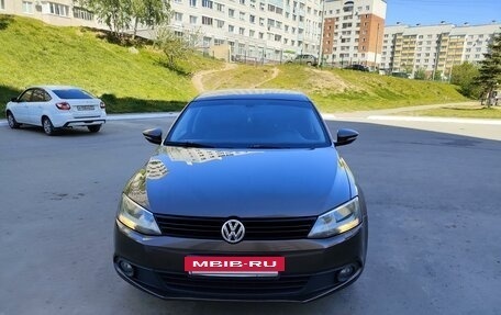 Volkswagen Jetta VI, 2012 год, 969 000 рублей, 5 фотография