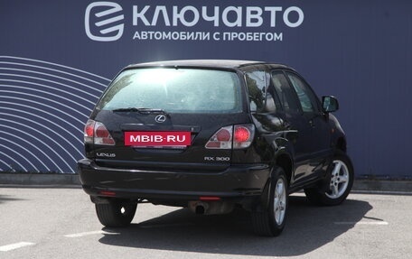 Lexus RX IV рестайлинг, 2000 год, 770 000 рублей, 2 фотография