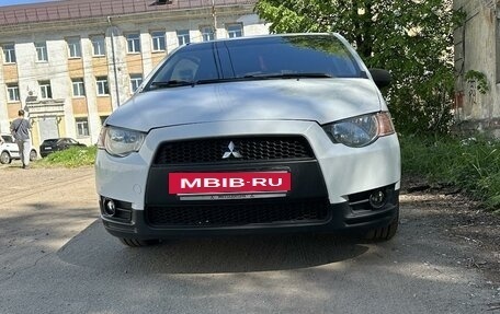 Mitsubishi Colt VI рестайлинг, 2009 год, 530 000 рублей, 3 фотография