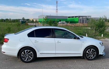 Volkswagen Jetta VI, 2017 год, 1 750 000 рублей, 4 фотография