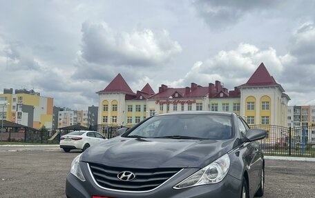 Hyundai Sonata VI, 2011 год, 966 000 рублей, 3 фотография