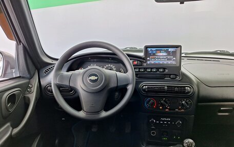 Chevrolet Niva I рестайлинг, 2019 год, 919 000 рублей, 5 фотография