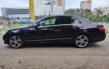 Mercedes-Benz E-Класс, 2010 год, 1 595 000 рублей, 2 фотография