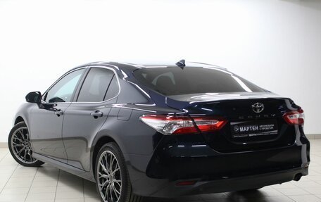 Toyota Camry, 2018 год, 2 698 000 рублей, 4 фотография