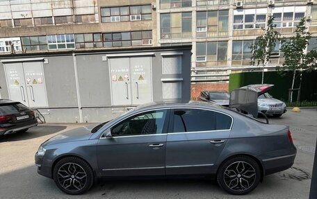 Volkswagen Passat B6, 2005 год, 700 000 рублей, 3 фотография