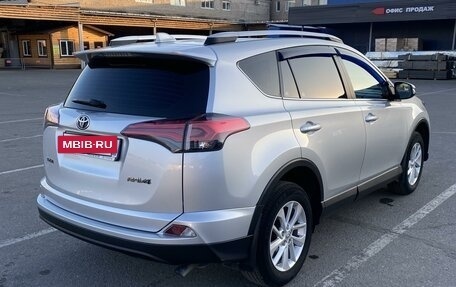 Toyota RAV4, 2018 год, 2 550 000 рублей, 4 фотография