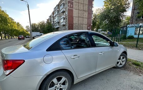 Chevrolet Cruze II, 2012 год, 690 000 рублей, 2 фотография