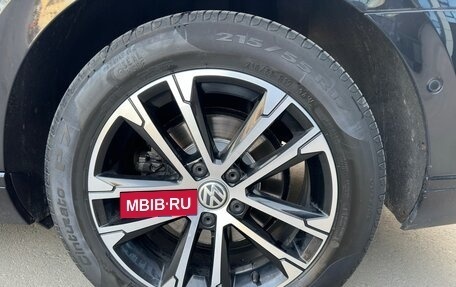 Volkswagen Passat B8 рестайлинг, 2019 год, 2 230 000 рублей, 9 фотография