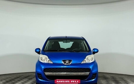 Peugeot 107 I рестайлинг, 2010 год, 597 000 рублей, 2 фотография