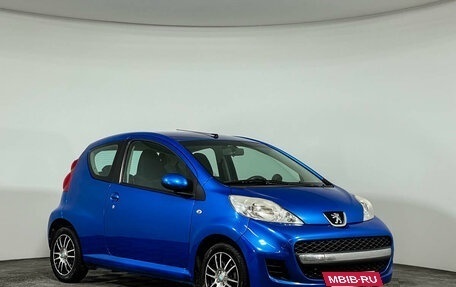 Peugeot 107 I рестайлинг, 2010 год, 597 000 рублей, 3 фотография